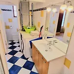 Ame Oleronaise Dans Hameau Oleronais * Le Château-dʼOléron