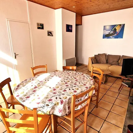 âme Oléronaise Dans Hameau Oléronais